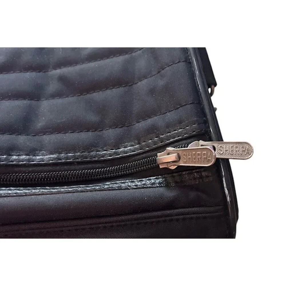 Sherpa Black Travel Pet Carrier Bag 18x12x12 Shoulder Strap Handles Dog Cat